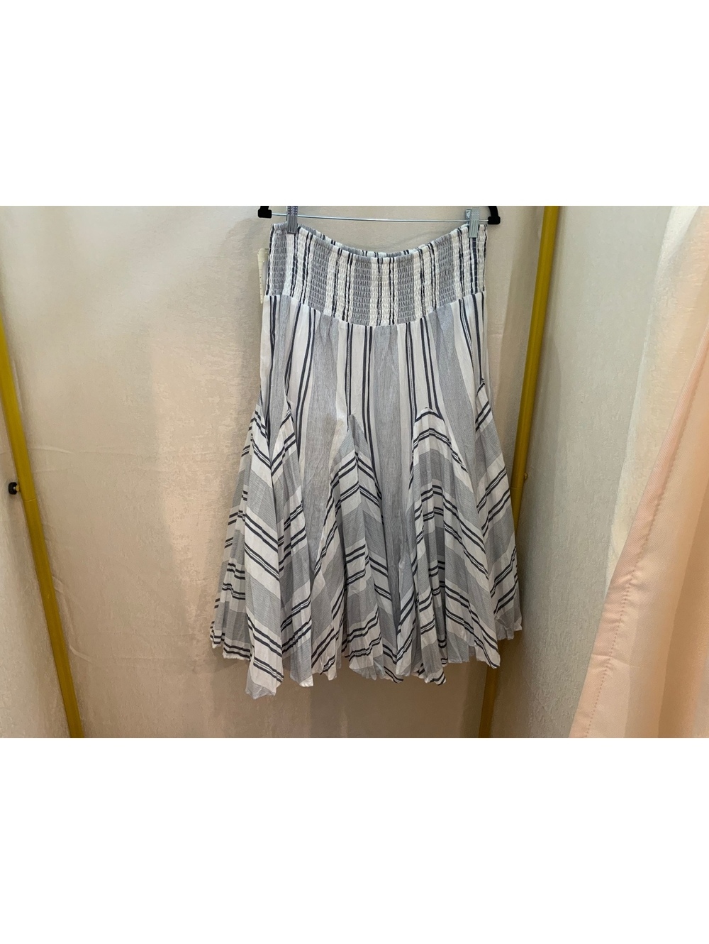 Chelsea & Theodore full cotton skirt, Sz L